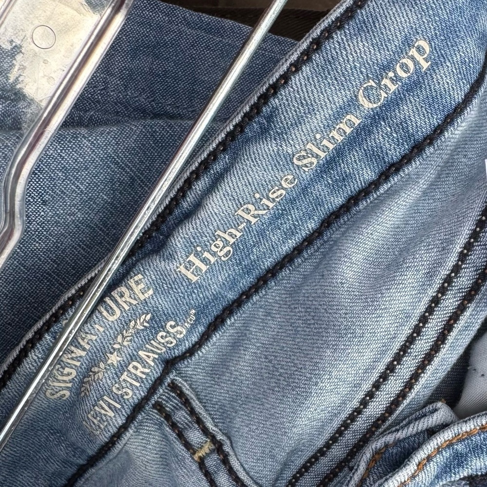 Signature by Levi Strauss High Rise Slim Crop Jeans Women’s 12 - Picture 7 of 7